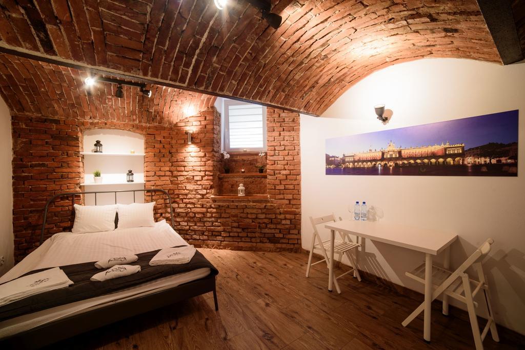 Cracow Rent Apartments: Spacious Stays Near Main Square Krakow Exterior photo